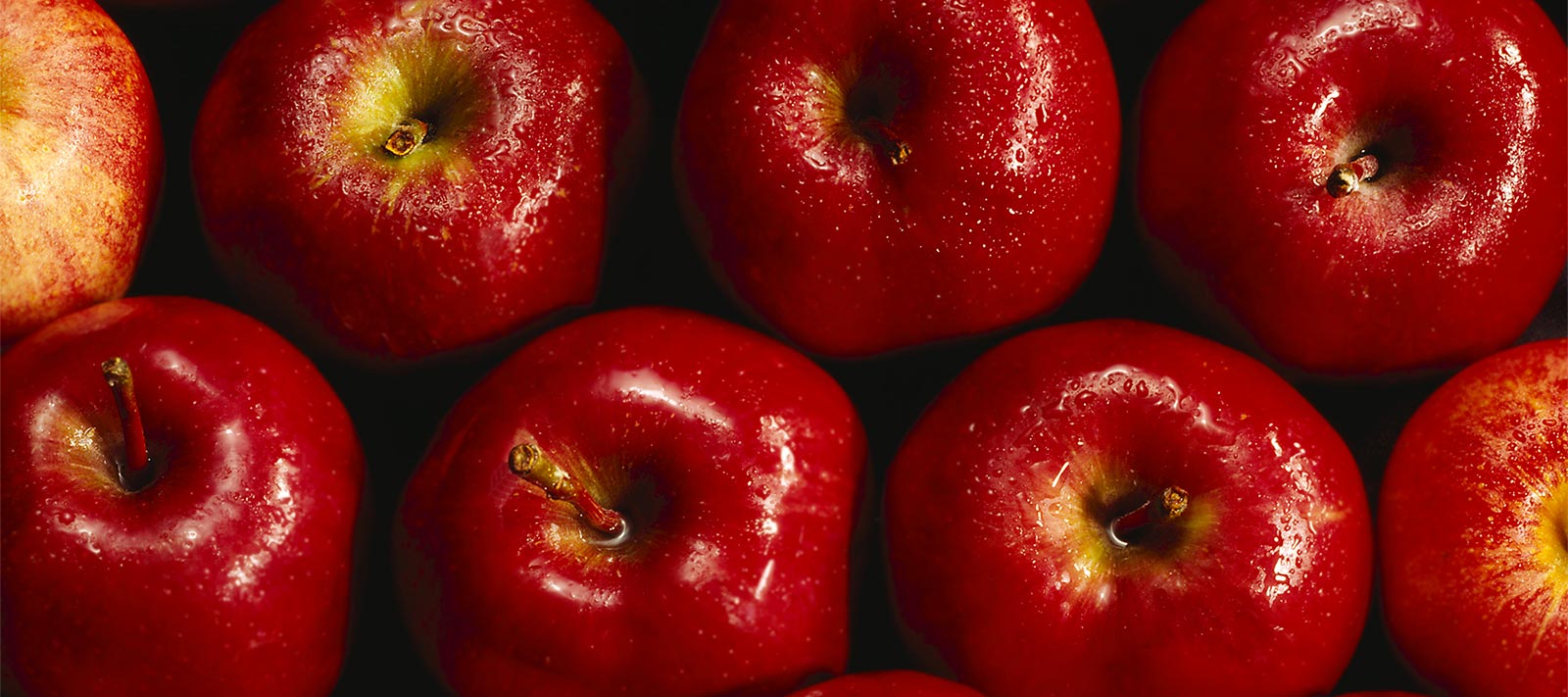 red apples